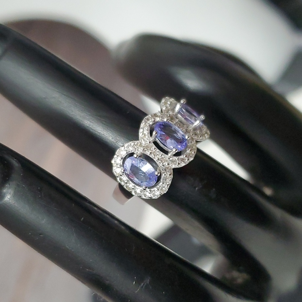 Watch Video / Sterling Silver 925 Tanzanite Halo Ring View 4